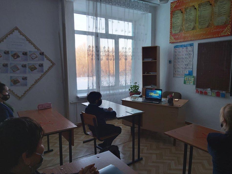 Классный час ко дню первого президента Республики Казахстан!